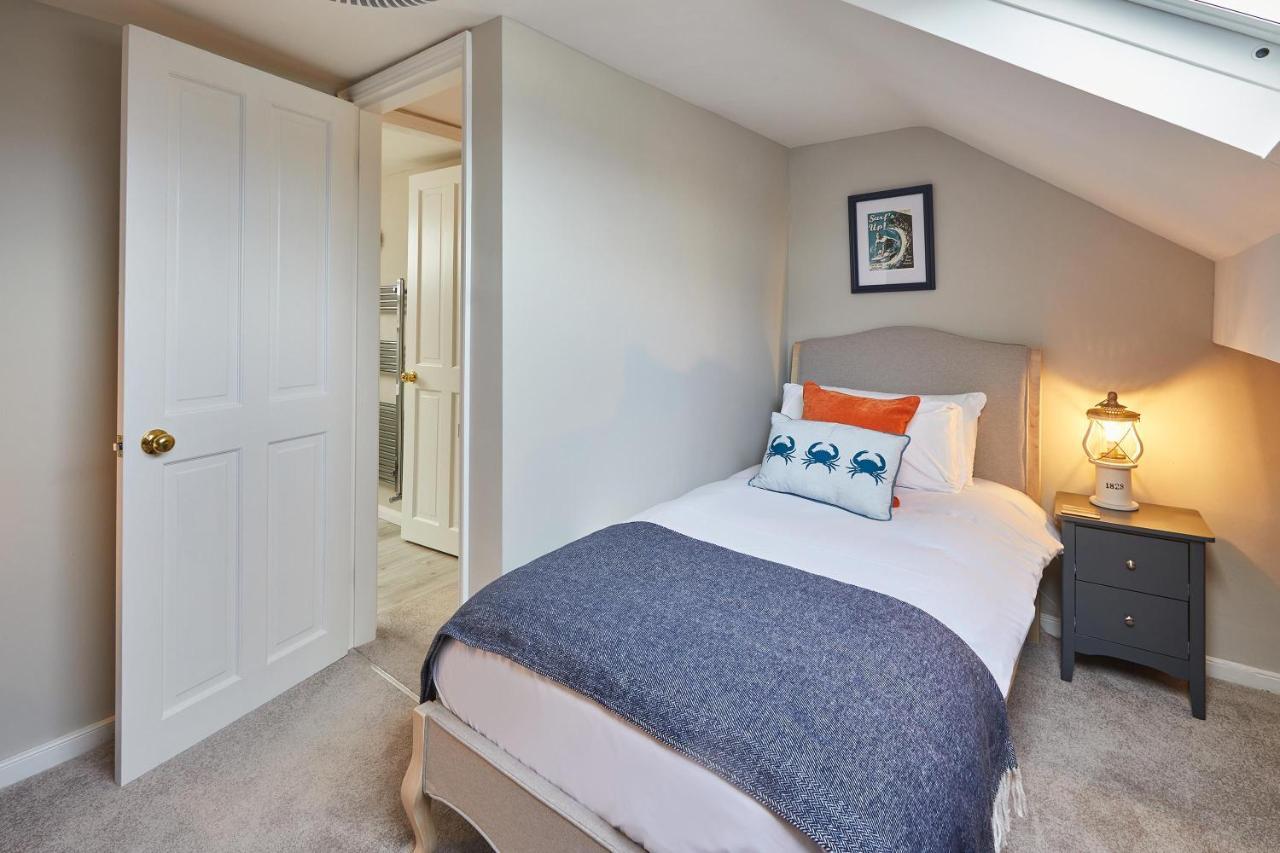Host & Stay - Ebb Tide Whitby Exterior photo